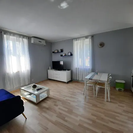 Apartamento Hostrinus